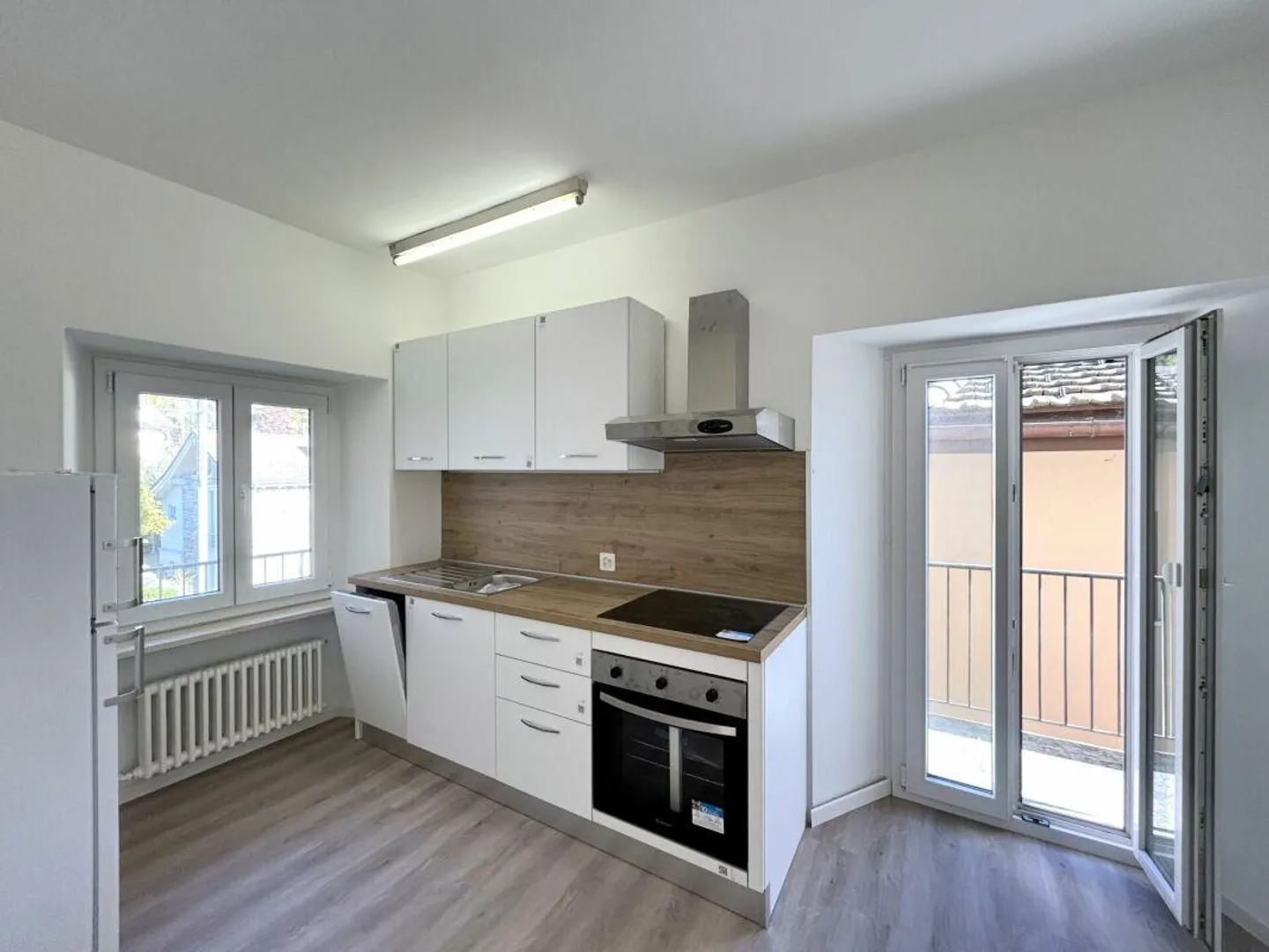 Bell'appartamento di 3,5 locali al 2° piano nel cuore di Tegna - Foto 5 di 11