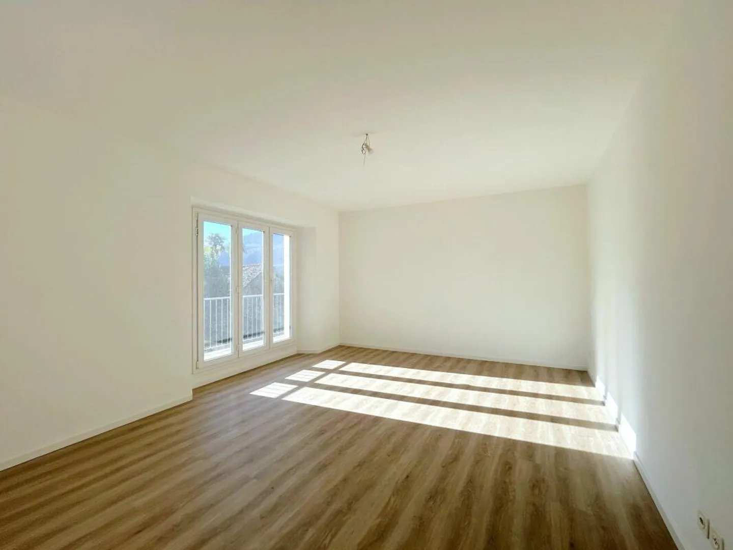 Bell'appartamento di 3,5 locali al 2° piano nel cuore di Tegna - Foto 6 di 11