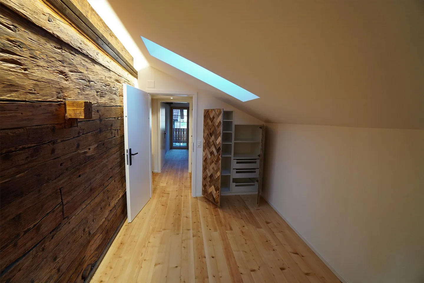 7 1/2-Zimmer Hausteil mit Weinkeller - Foto 19 von 30