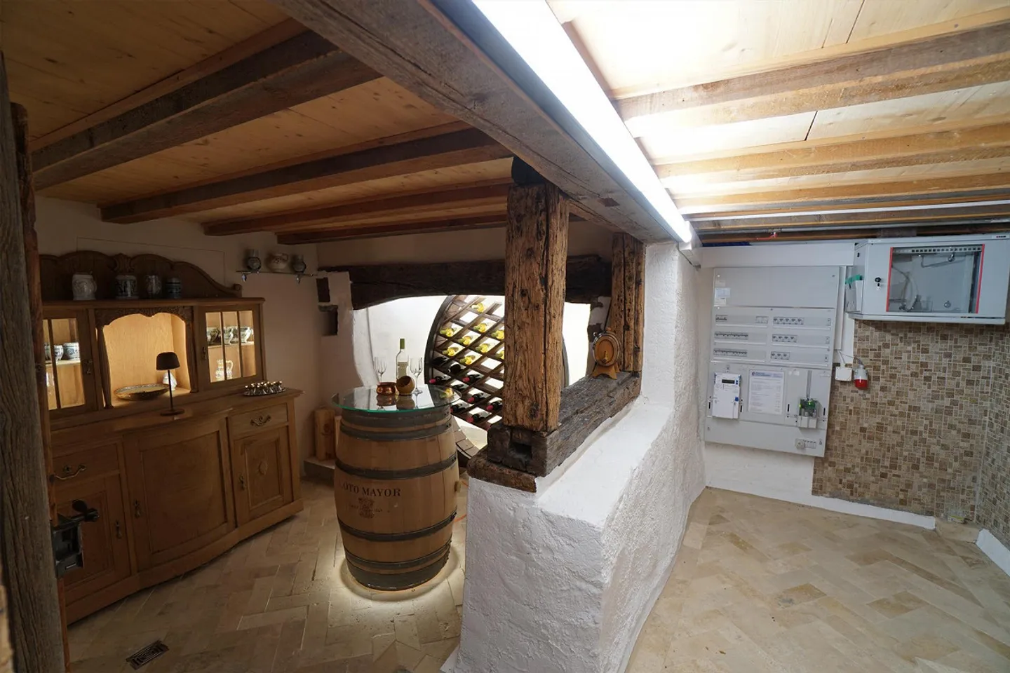 7 1/2-Zimmer Hausteil mit Weinkeller - Foto 29 von 30