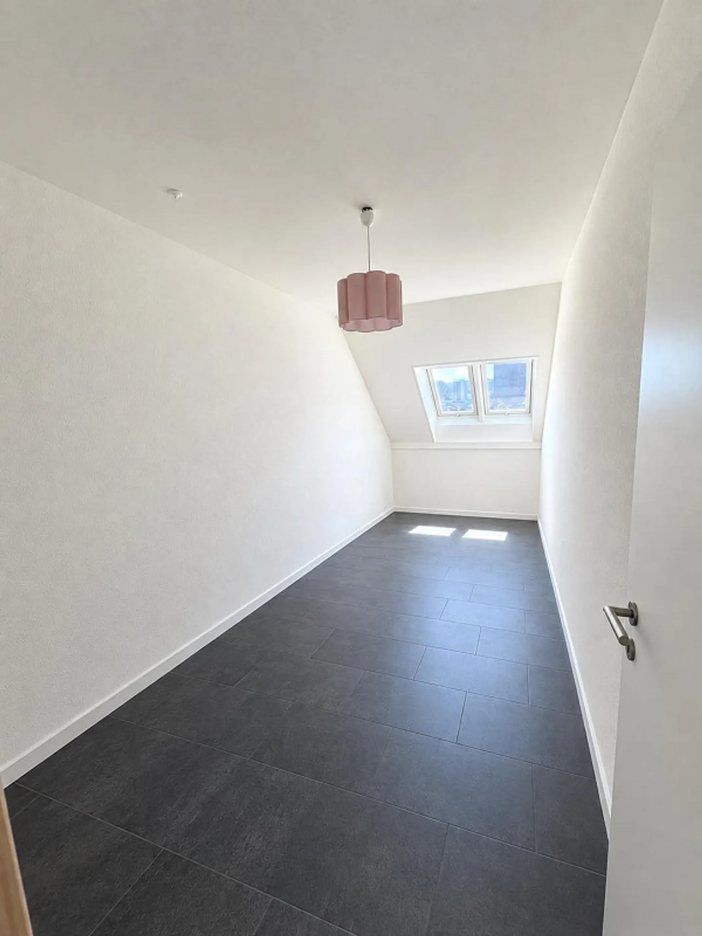 4.5 Room Apartment with Additional Attic - Photo 6 of 14