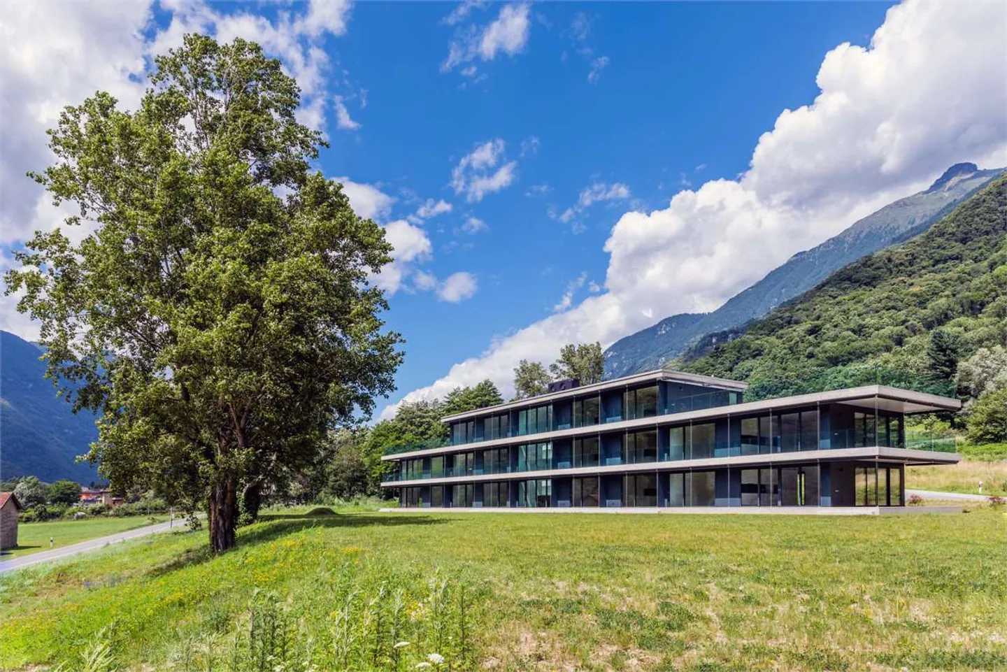 Modernes Apartment im Tessin - Foto 6 von 13