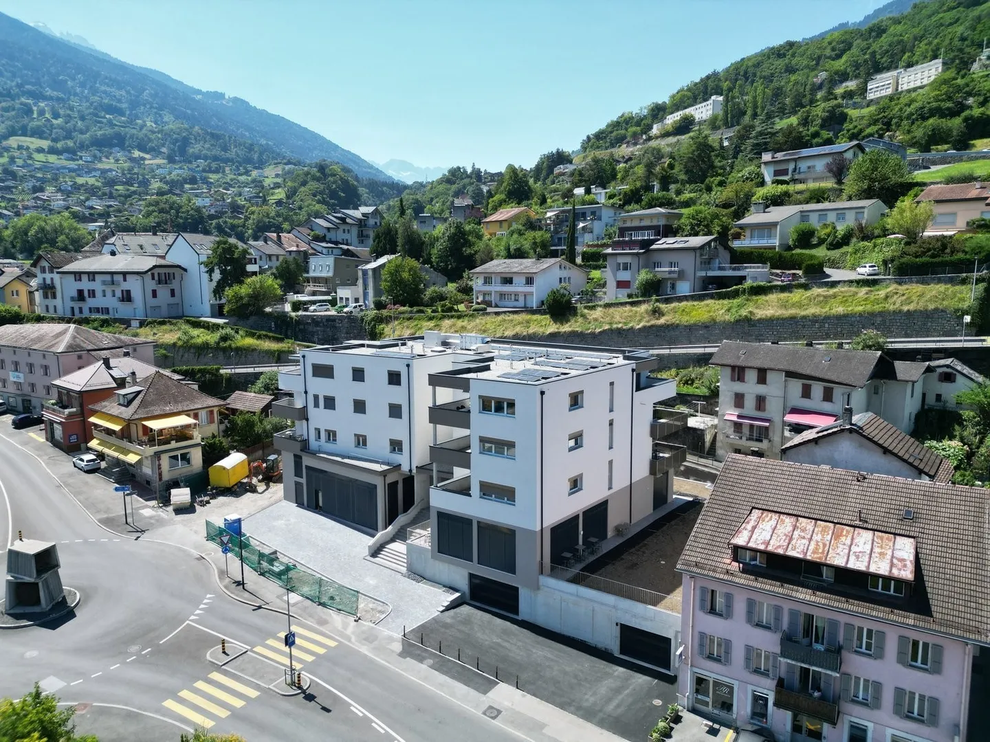 Überdachter Parkplatz in Monthey - Foto 7 von 13