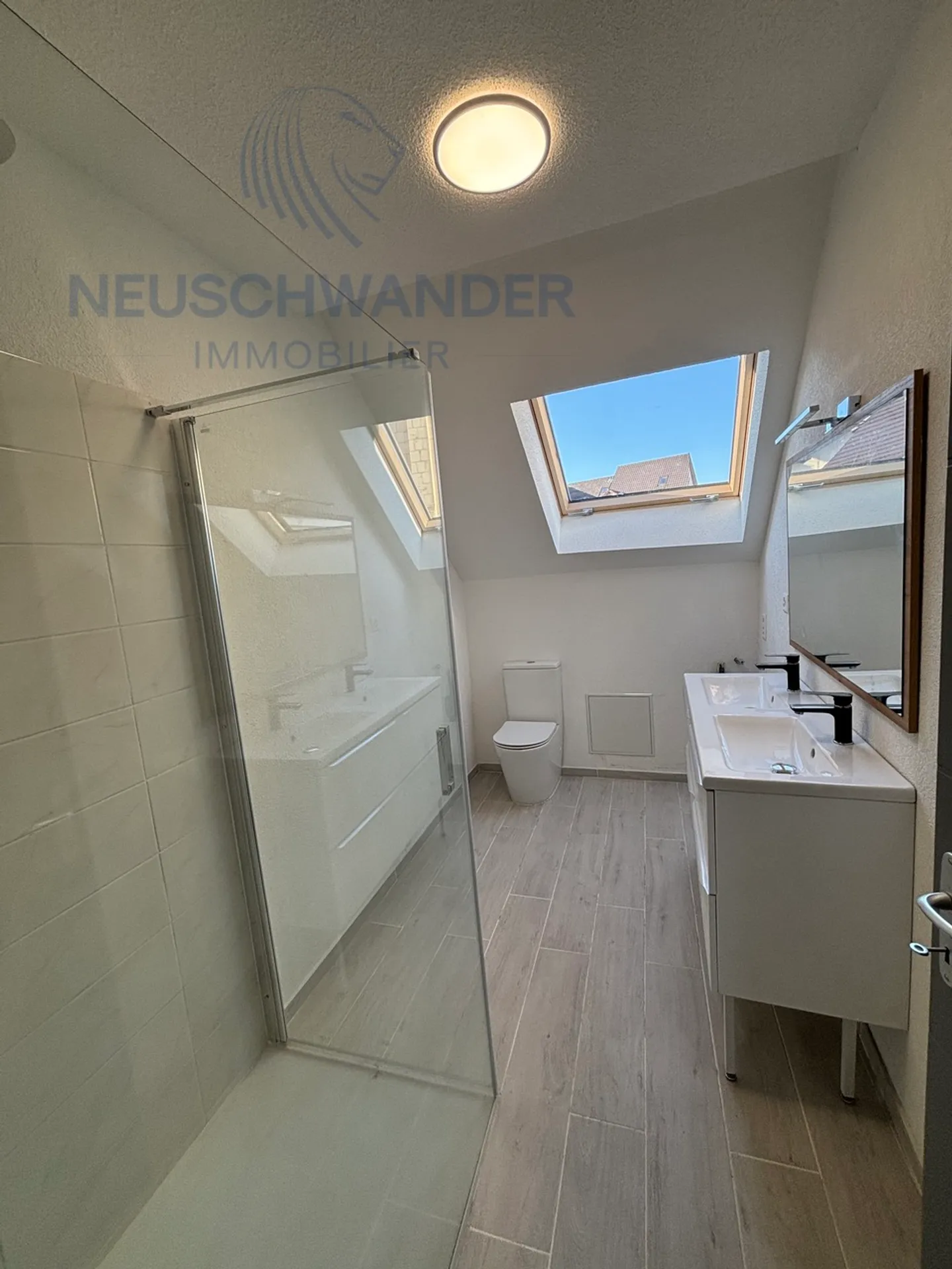 Magnifique duplex à l'étage de 3.5 pièces  - Photo 2 sur 9
