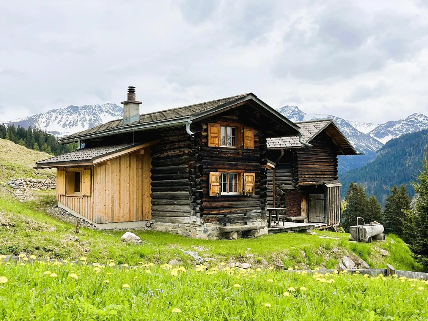 Cabane de montagne fraîchement rénovée - Au cœur du monde montagneux de Schanfigg - Photo 2 sur 10