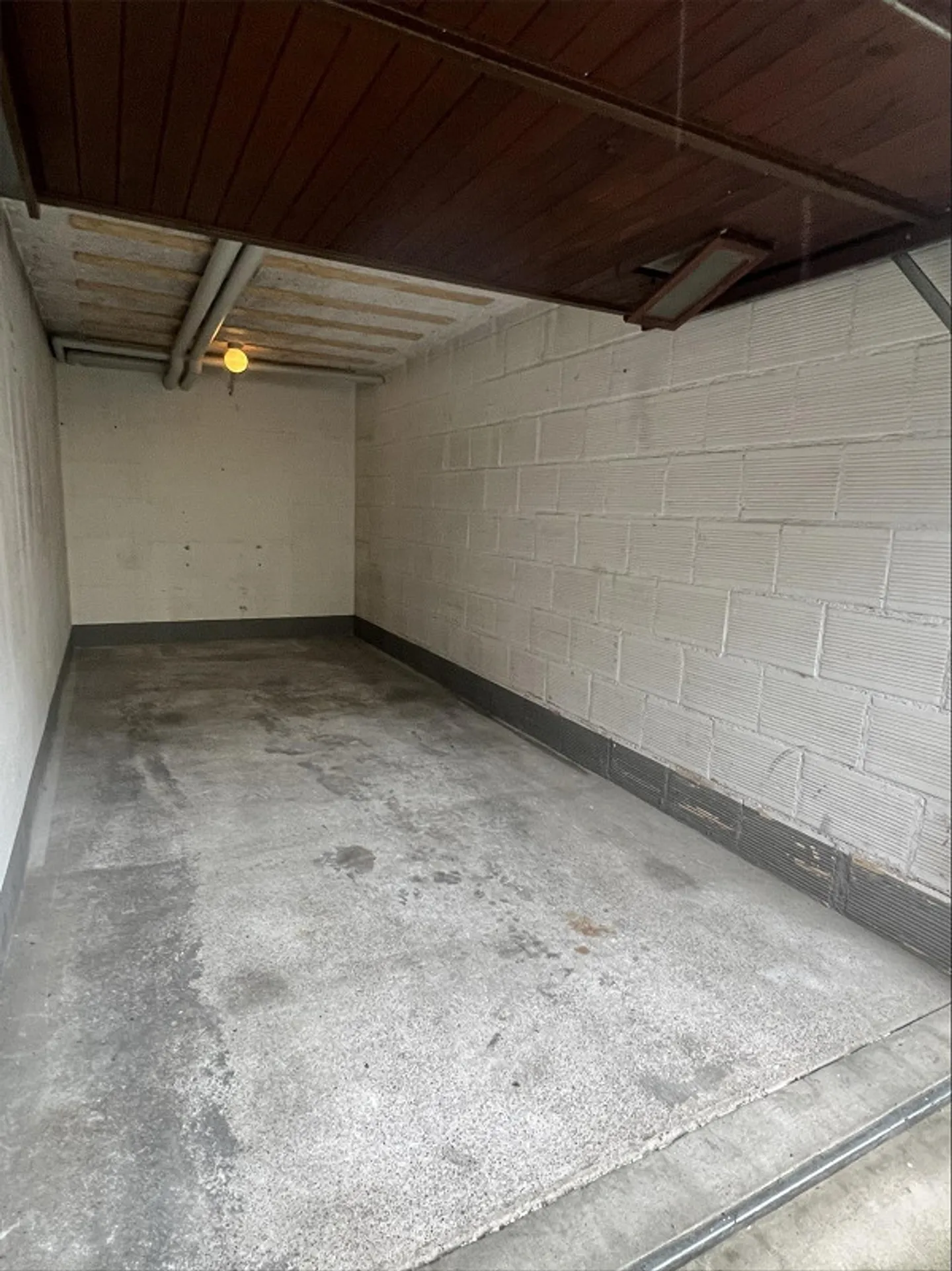 Garage Box Parking Space - Photo 2 of 3