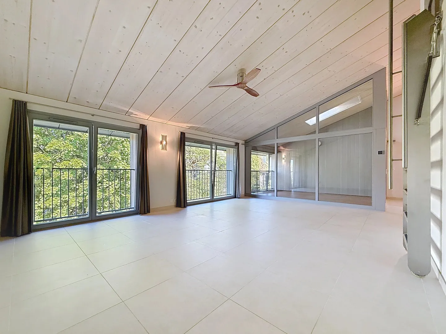 Magnificent 5.5-room penthouse apartment - Photo 2 of 6