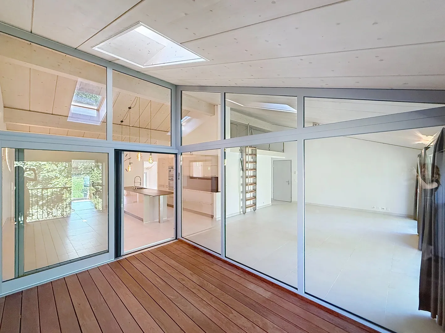Magnificent 5.5-room penthouse apartment - Photo 4 of 6