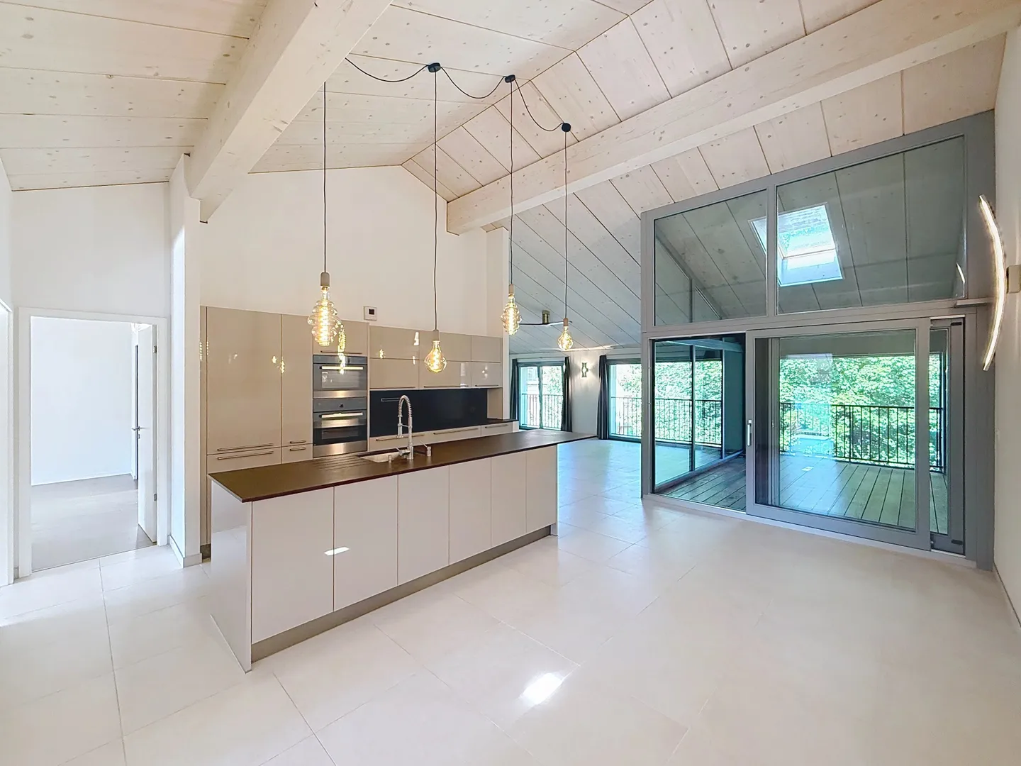 Magnificent 5.5-room penthouse apartment - Photo 1 of 6