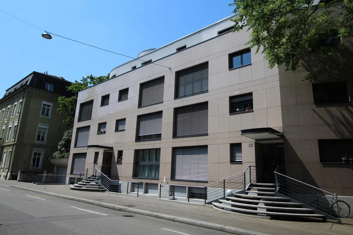 Zentrale 3-Zimmer Wohnung mit Balkon - Foto 1 von 4