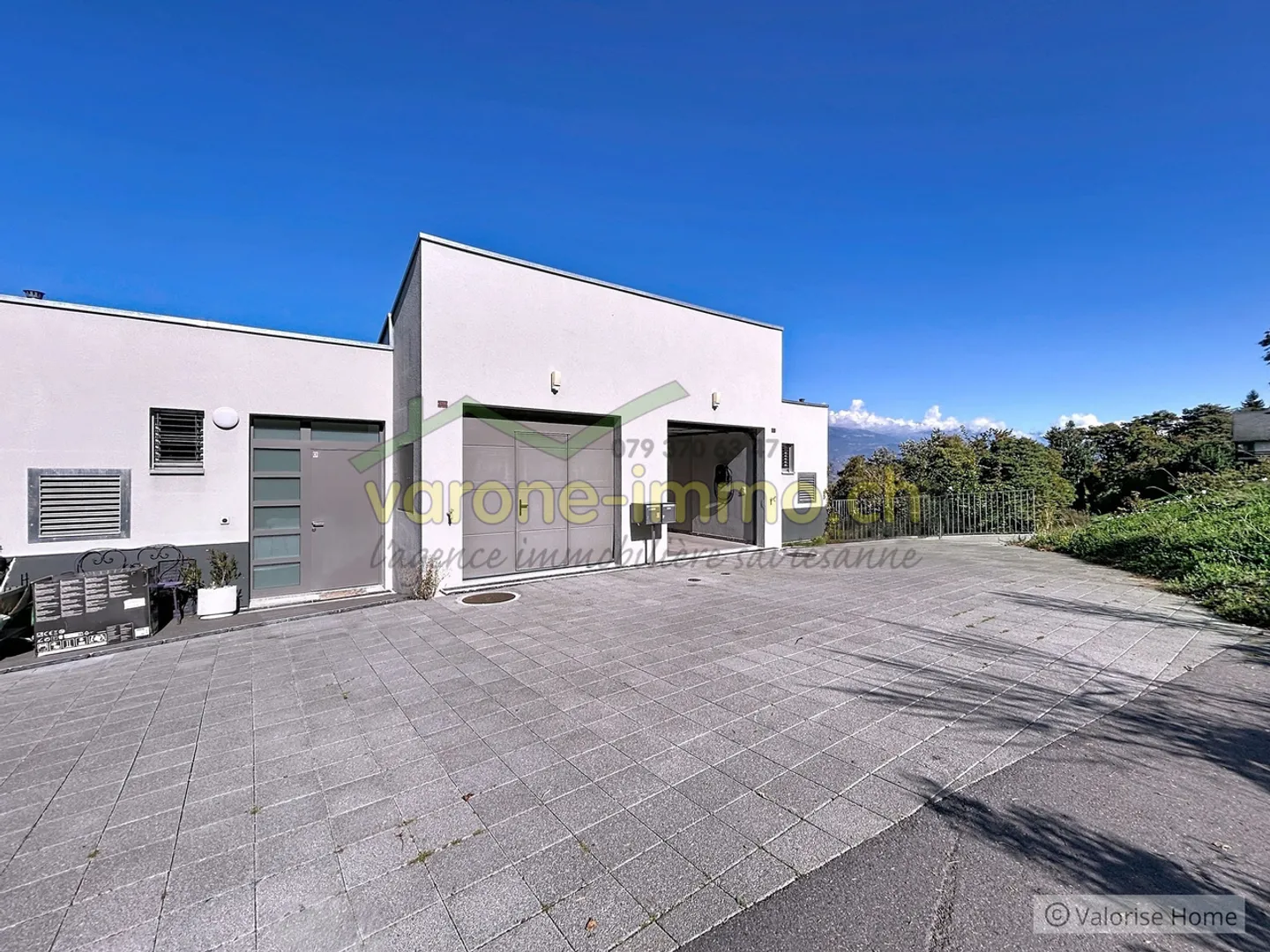 Casa bifamiliare moderna - Foto 14 di 15