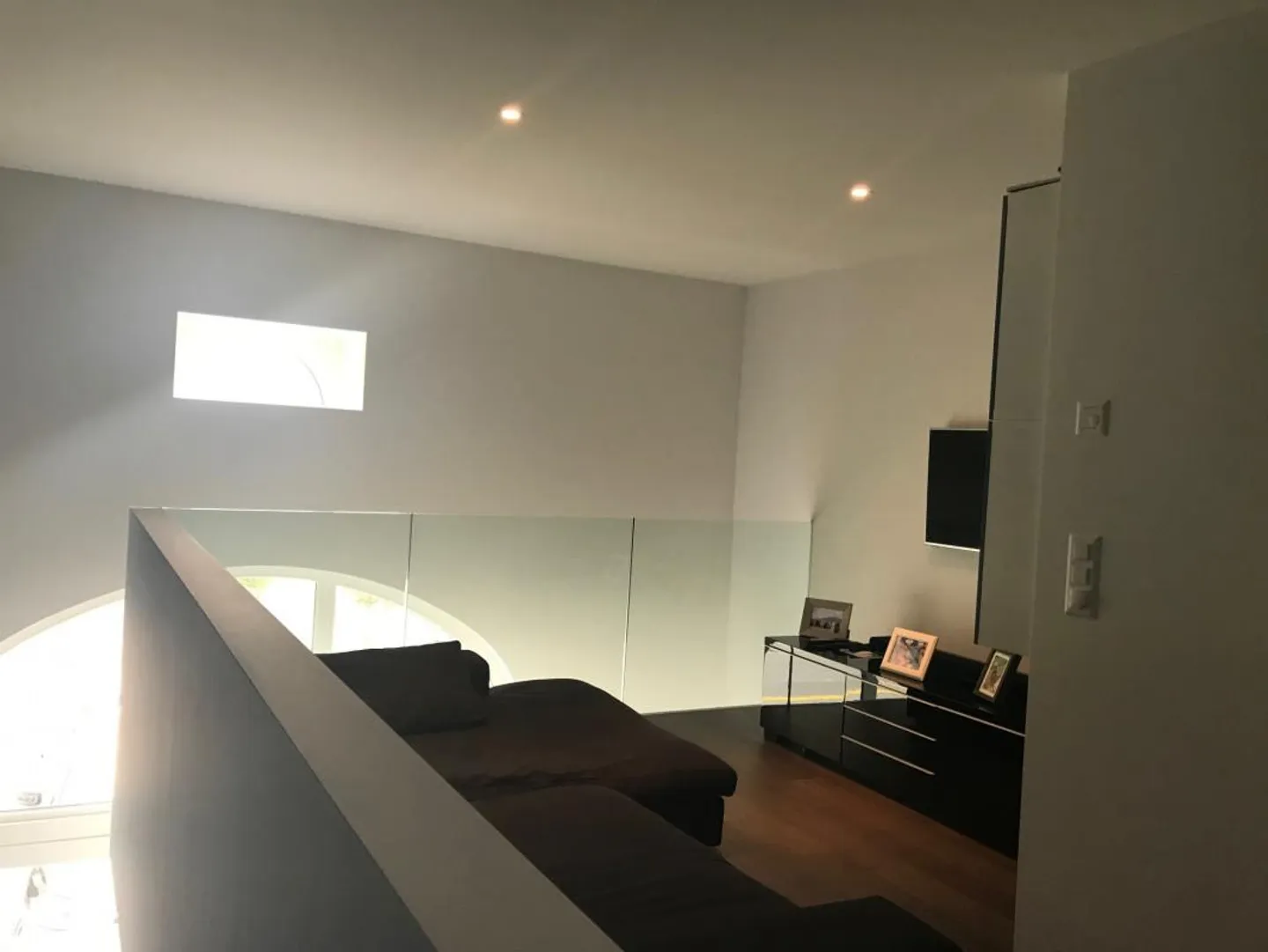 Geräumige Duplexwohnung von 220m2 in einem renovierten alten Bauernhaus in Essertines - Foto 7 von 11