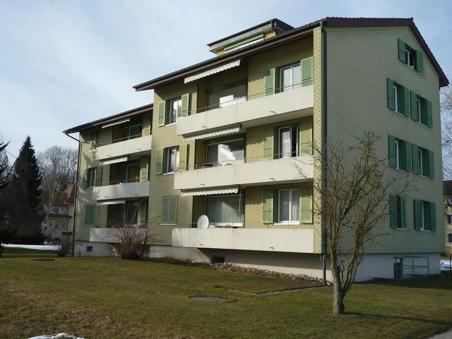 Great 4.5-room apartment on the raised ground floor for families with playground - Photo 1 of 7