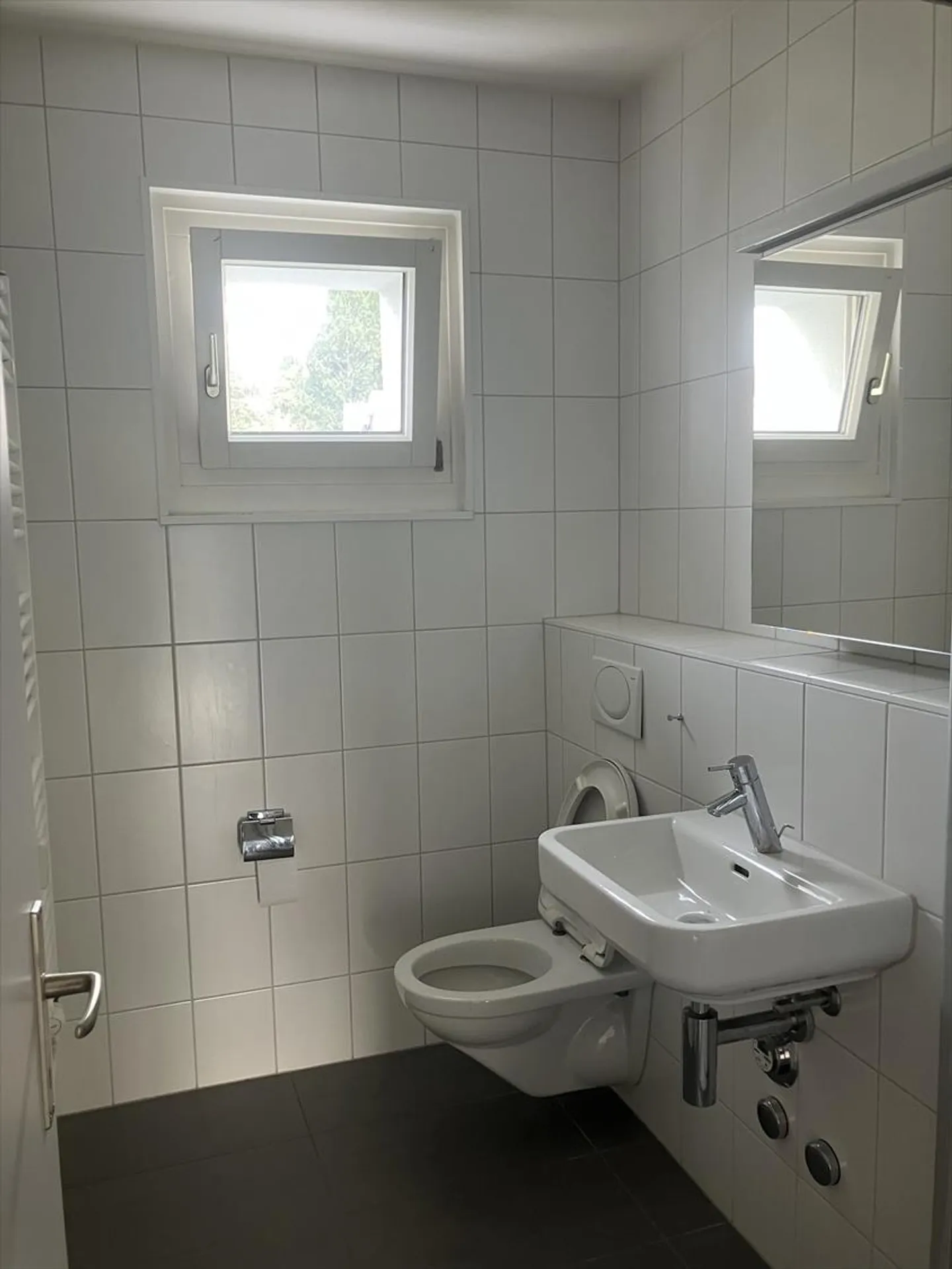 In affitto - Bellissimo appartamento di 4,5 stanze al 4° piano - Foto 8 di 8