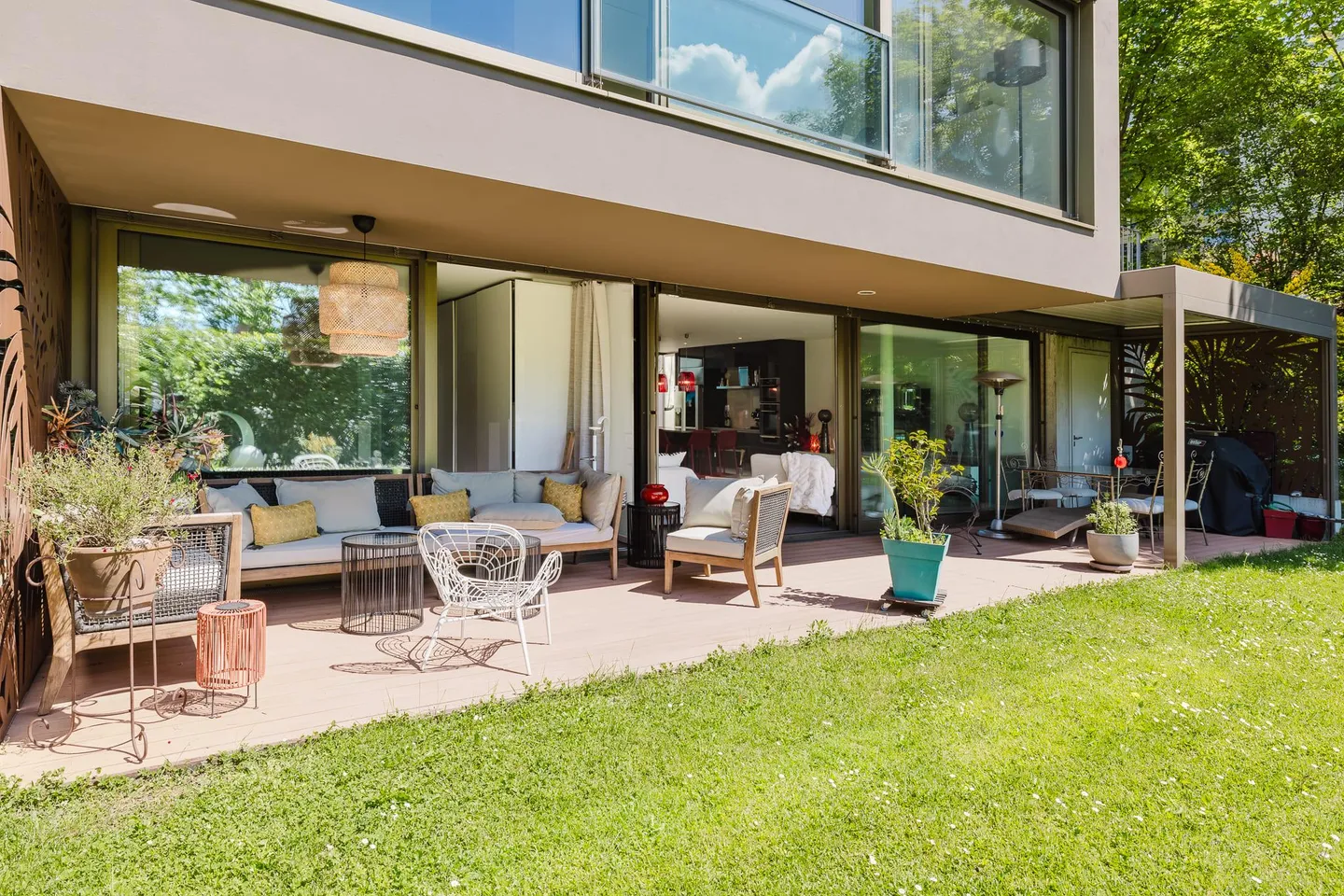 Duplex for sale - Photo 2 of 9