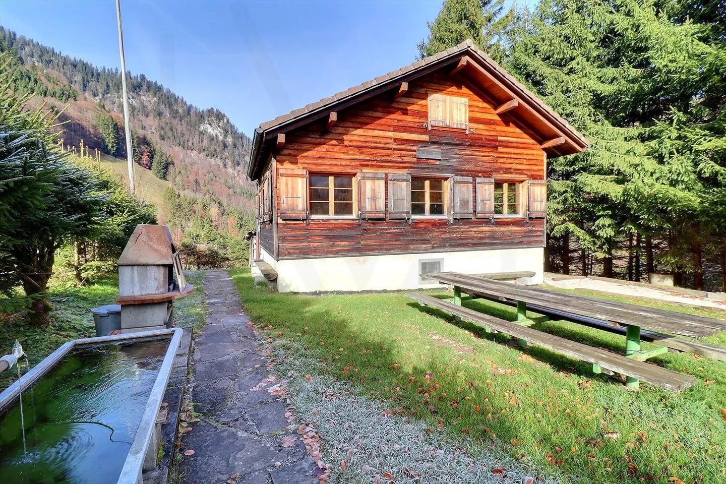 Un raro gioiello nel cuore delle montagne di Friburgo – bellissimo chalet nella valle di Motélon - Foto 5 di 13