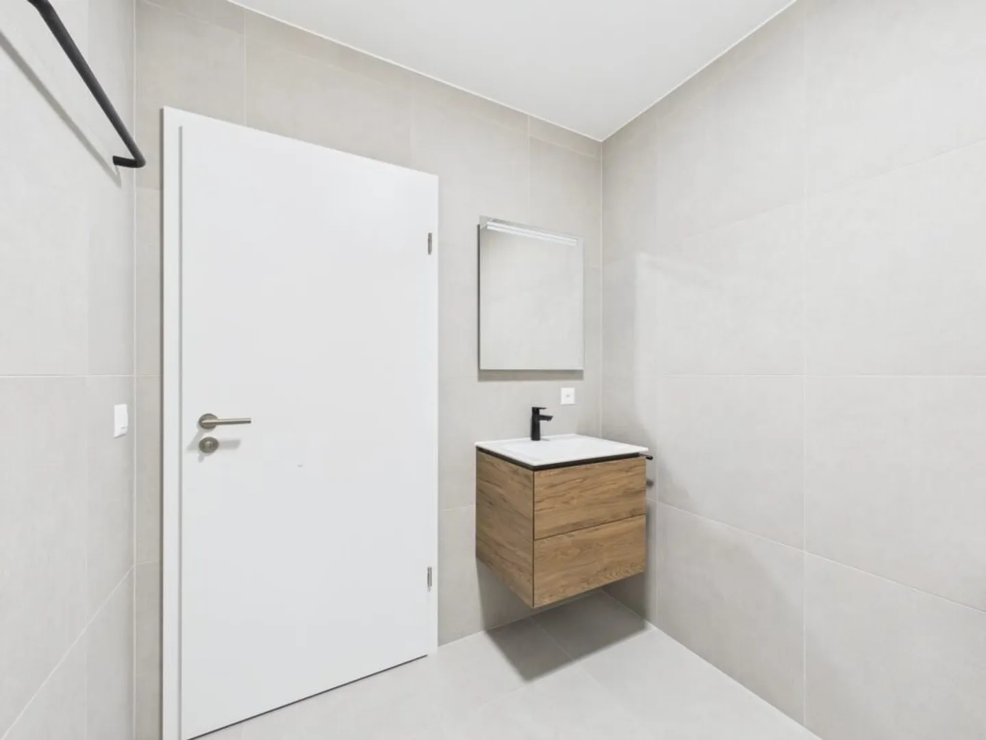 NEW 4.5-room apartment of 111m2 on the 1st floor in Prilly - Photo 6 of 11