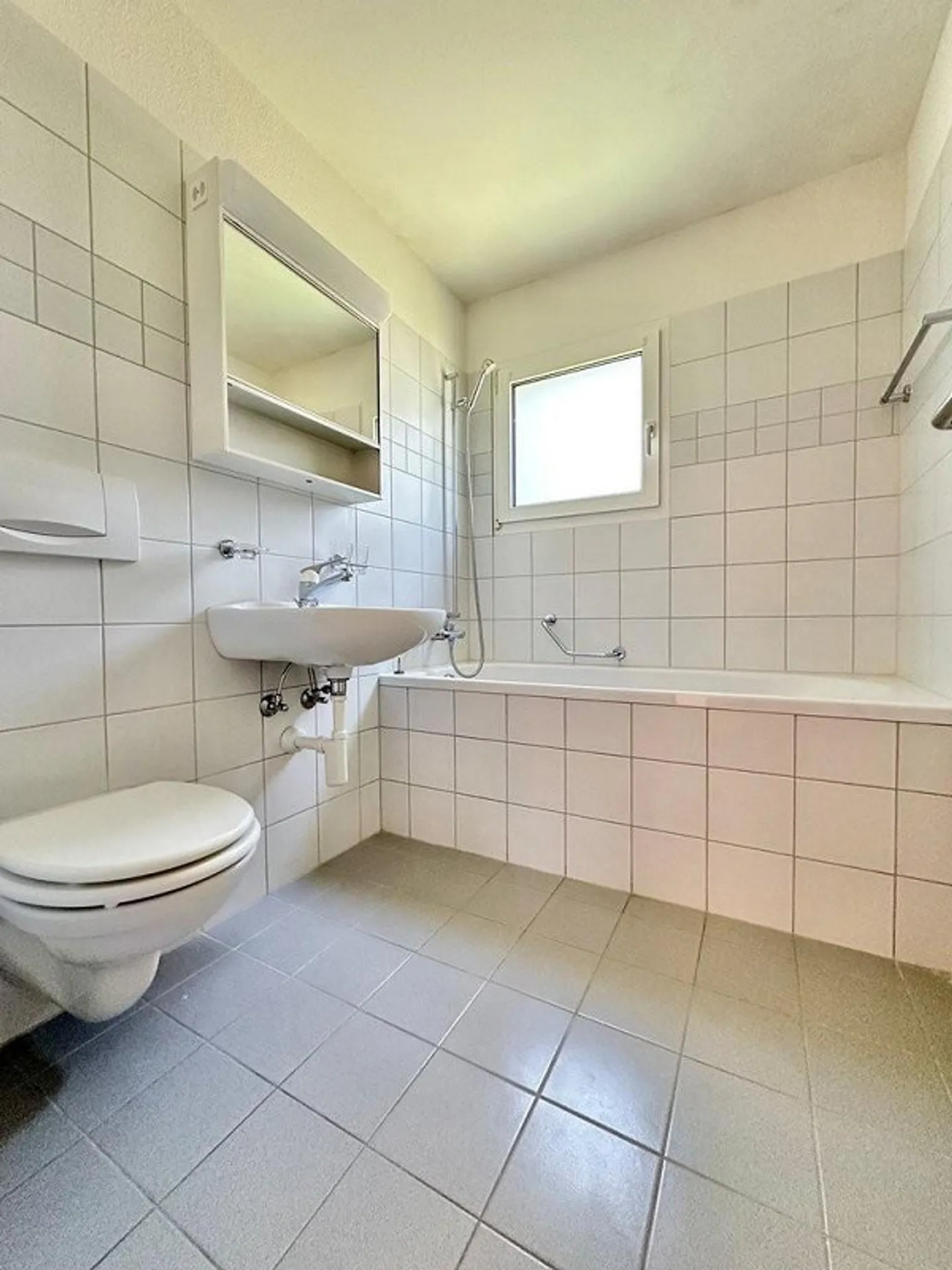 Charmante Wohnung mit Balkon - Foto 7 von 8
