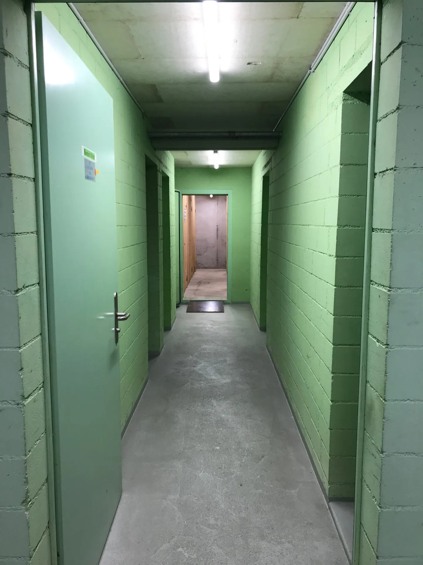 Salle de bricolage à Arch - Photo 3 sur 7