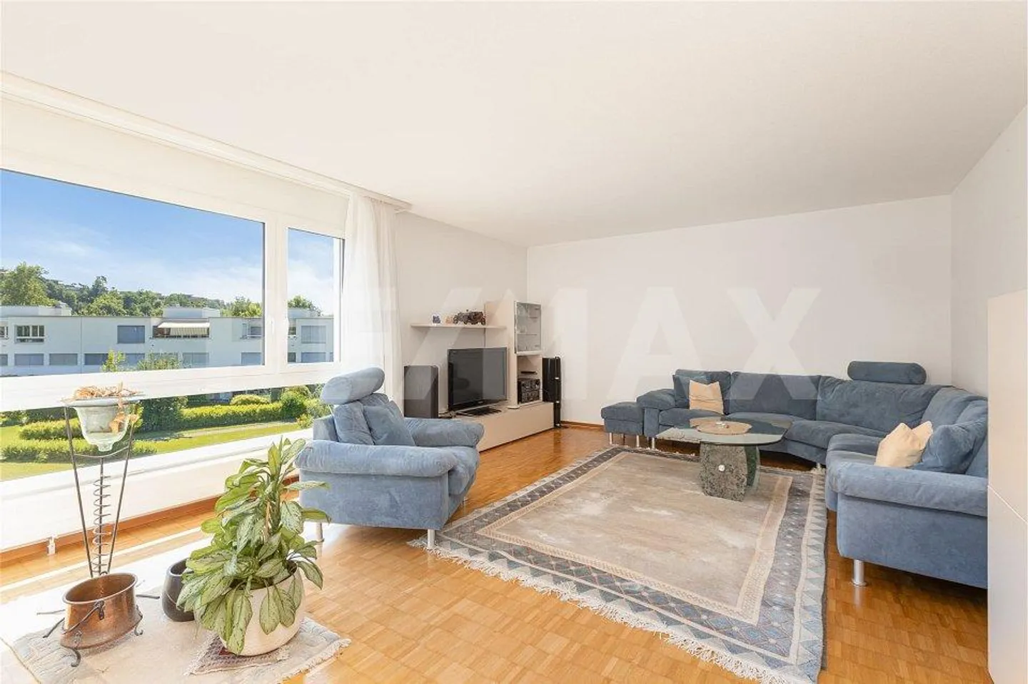 Bright terrace apartment in a quiet location with beautiful green views ... - Photo 1 of 13