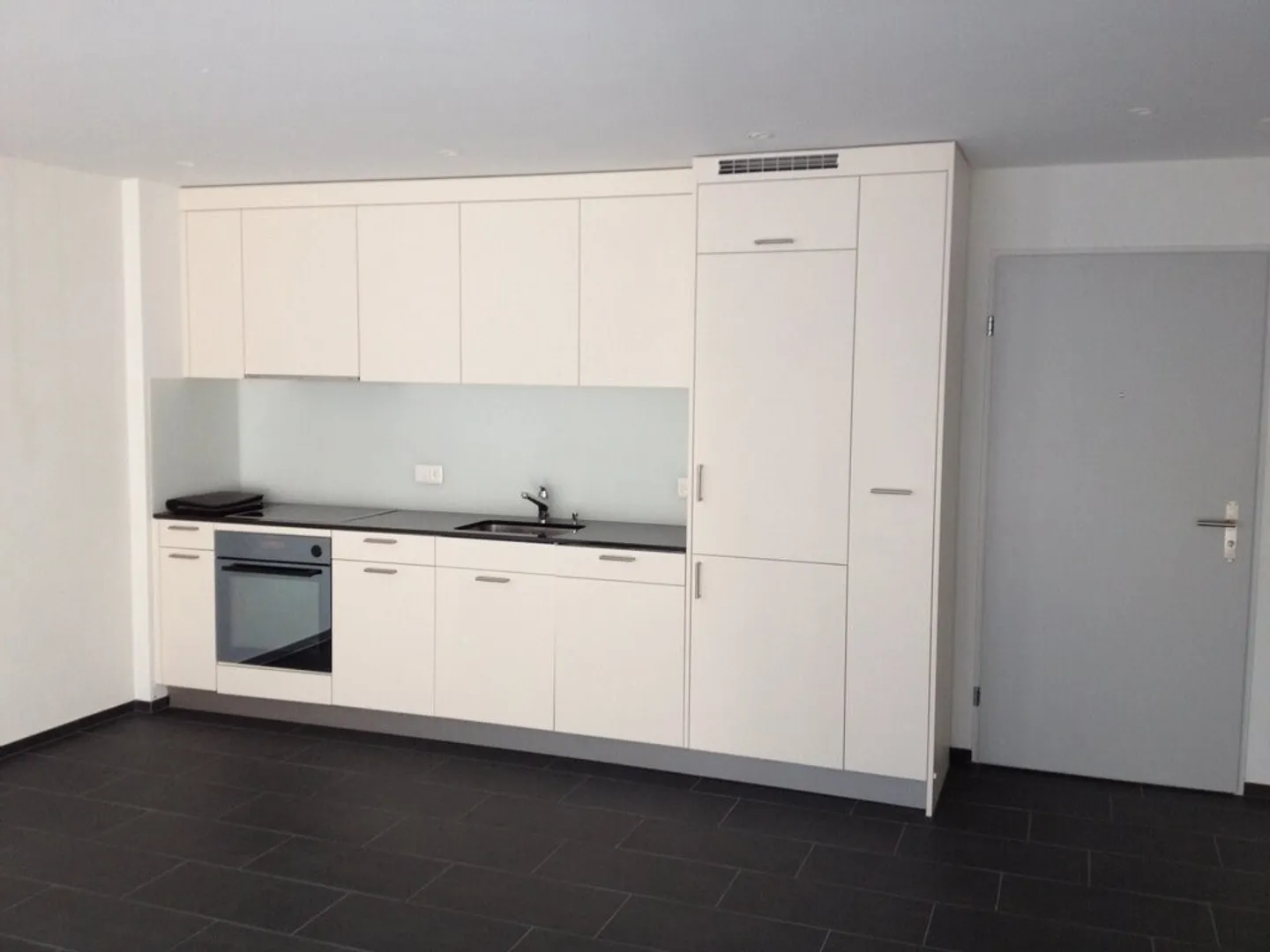 Sonnige 2.5-Zimmer-Wohnung - Foto 2 von 7