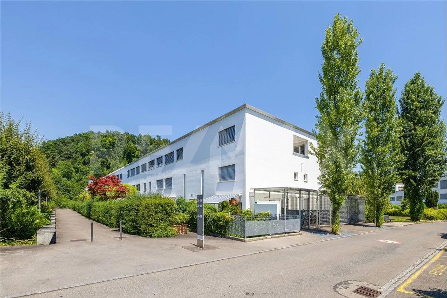 Bright terrace apartment in a quiet location with beautiful green views ... - Photo 6 of 13