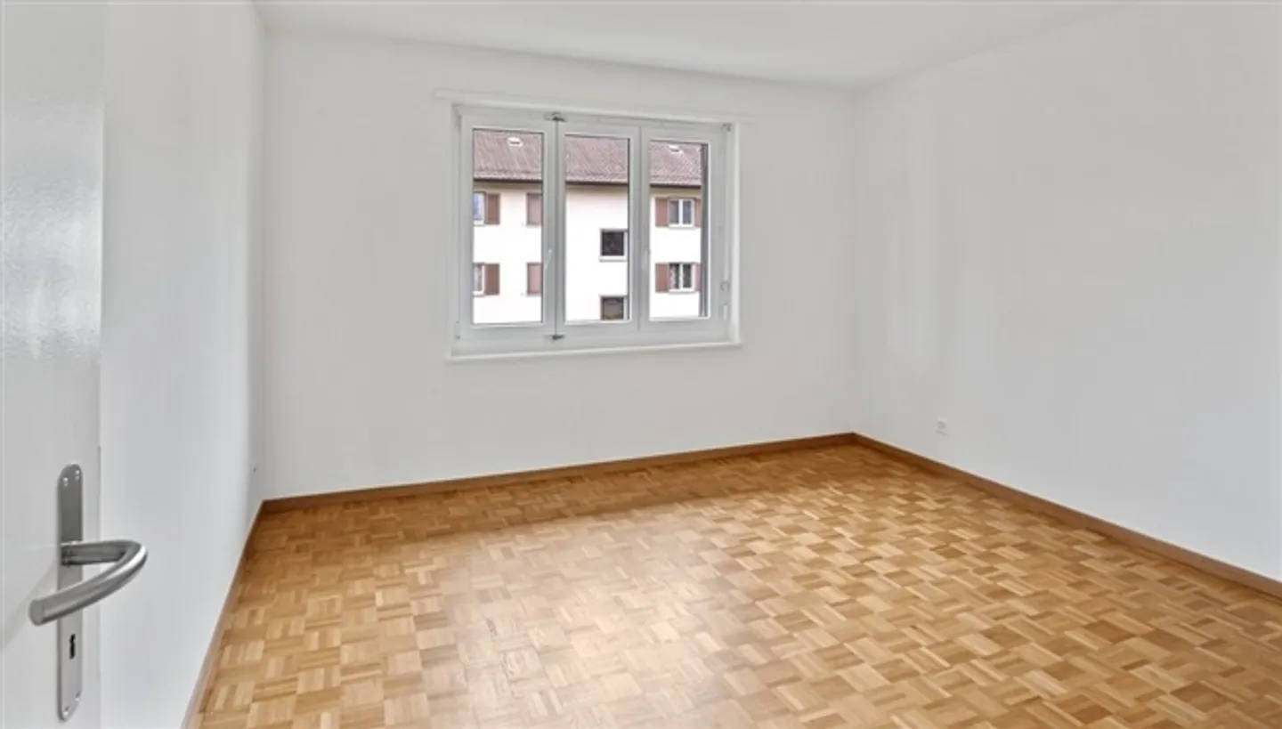 Living Close to Nature at the Gates of Zurich - Photo 5 of 9