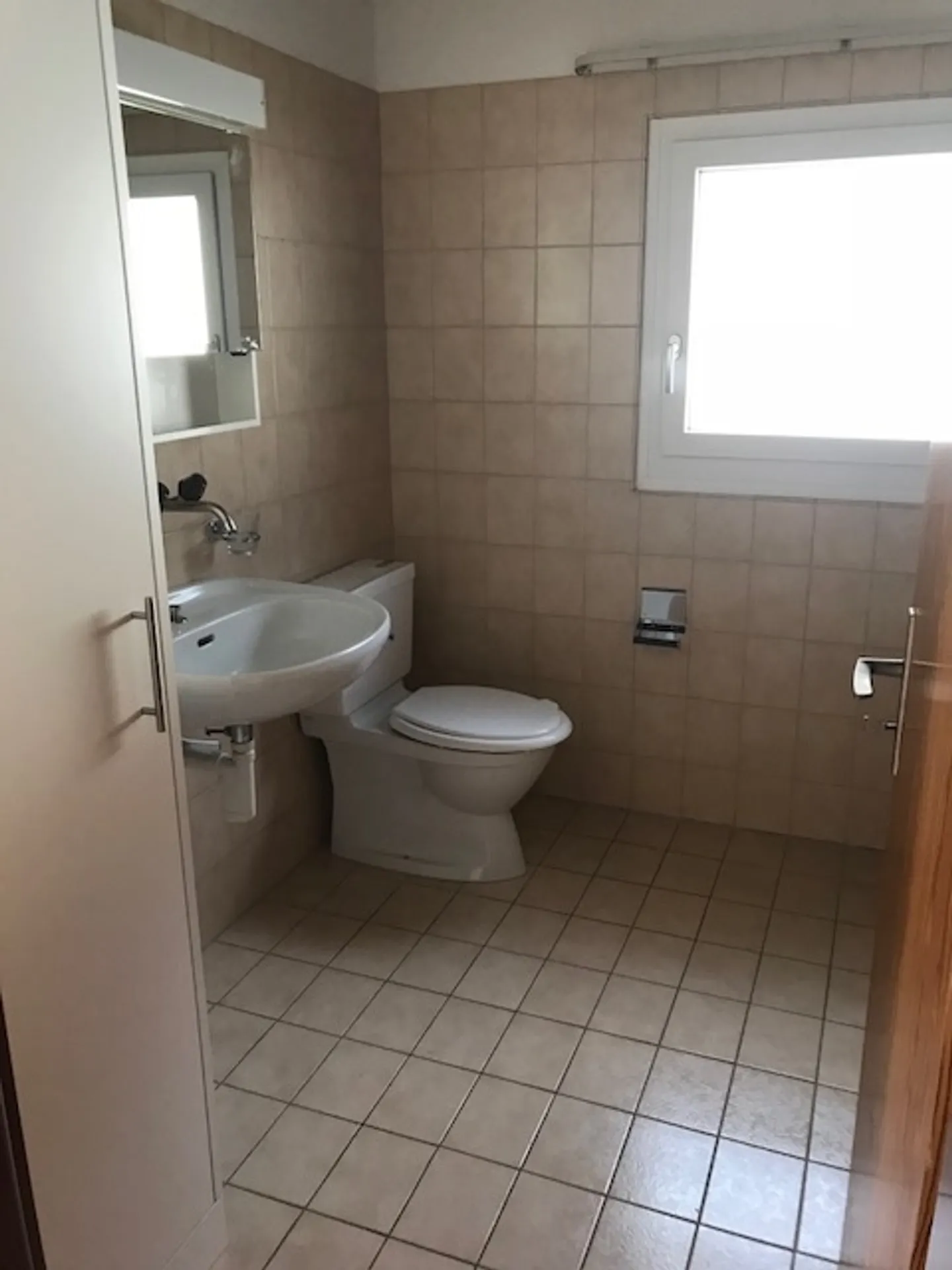 Appartamento 2 1/2 locali vicino al lago di Walen - Foto 3 di 6