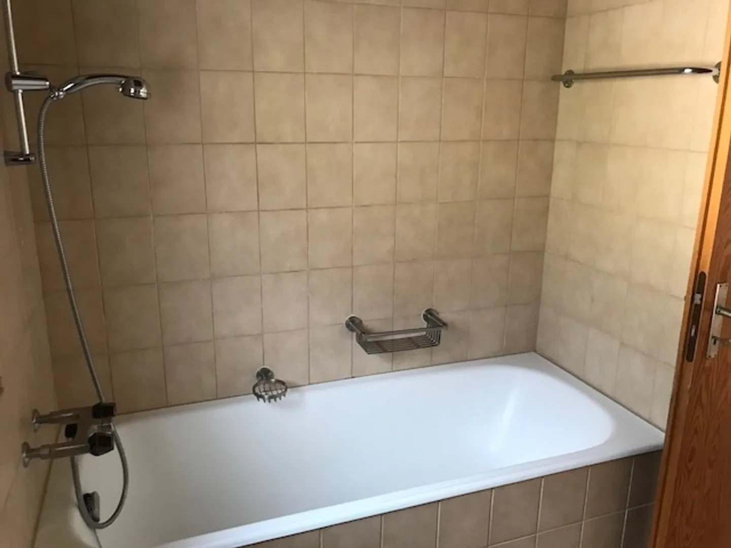 Appartamento 2 1/2 locali vicino al lago di Walen - Foto 4 di 6