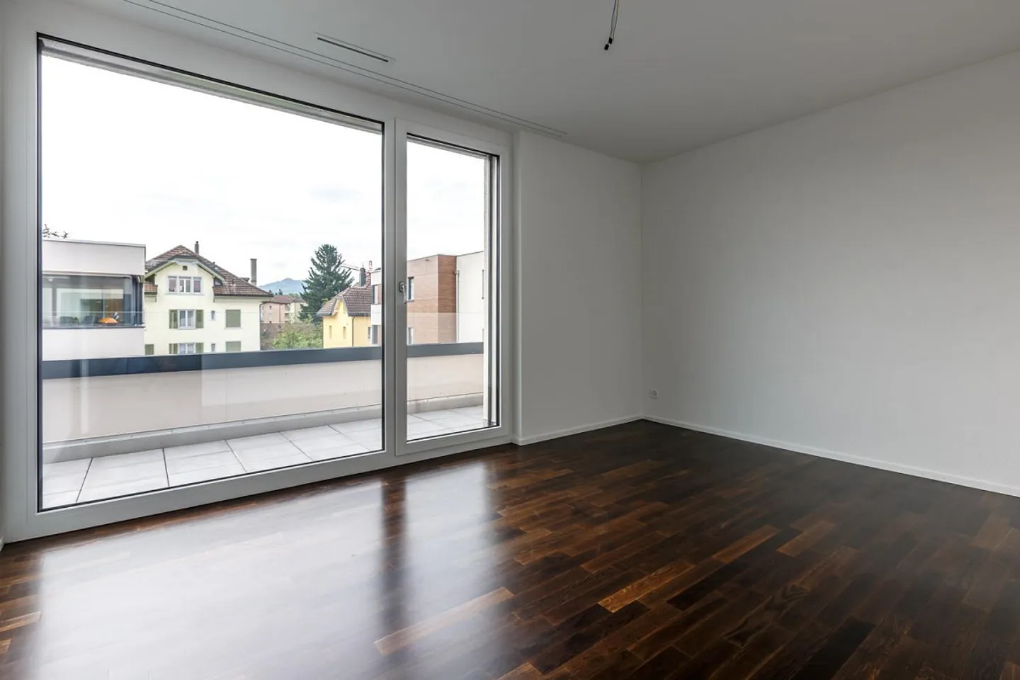 Appartement en Attique au Standard de Propriété - Photo 8 sur 12