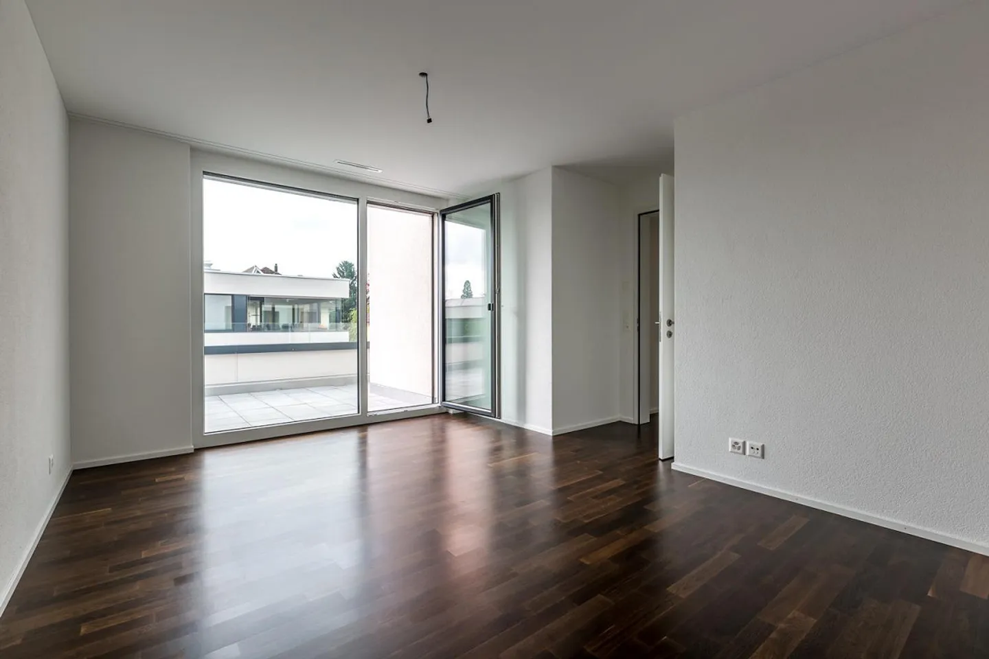 Appartement en Attique au Standard de Propriété - Photo 10 sur 12