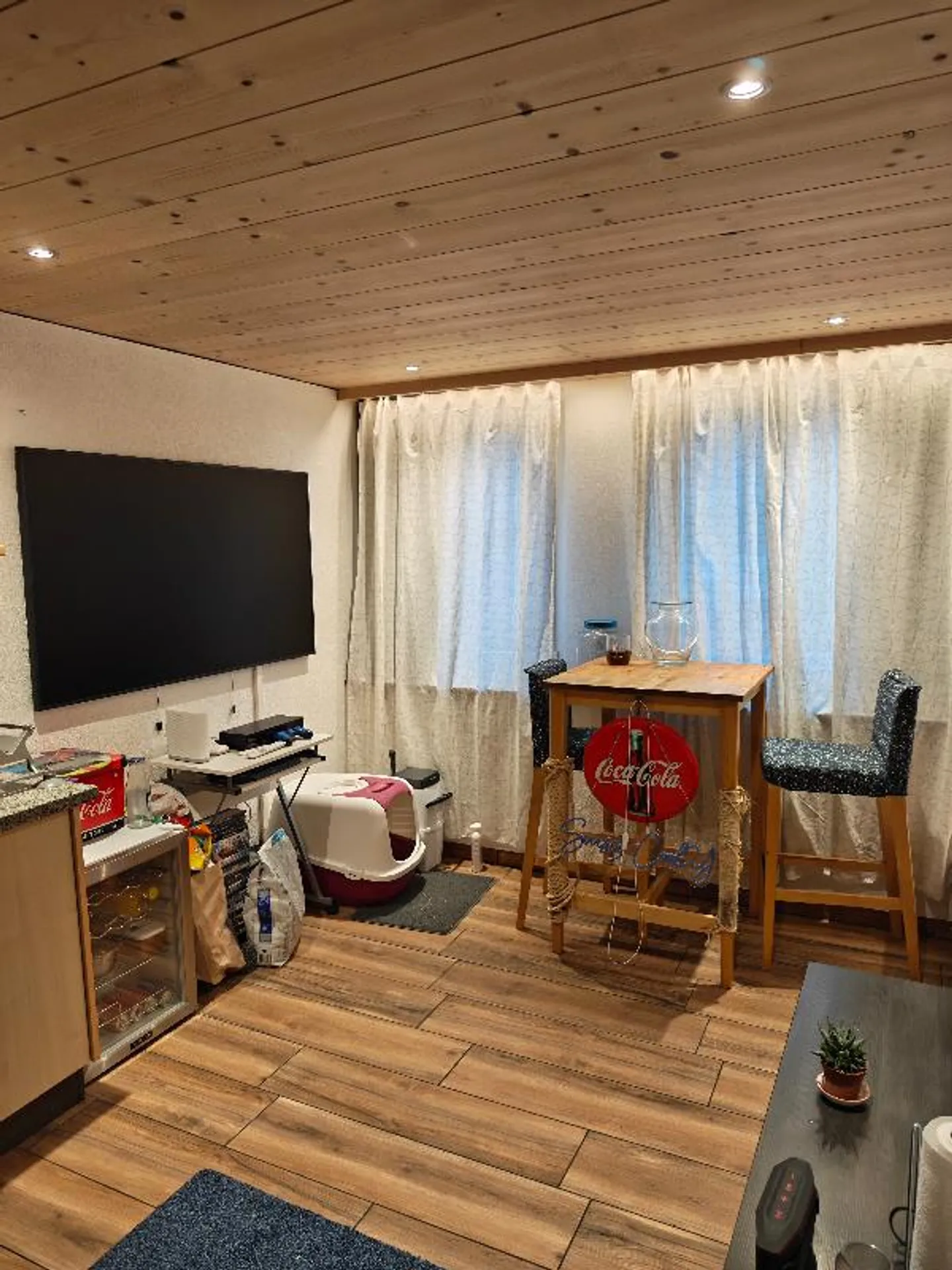 2 Room Apartment - Photo 2 of 5