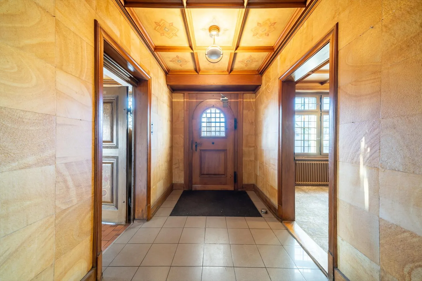 Immeuble mixte 6.5 pièces - Photo 2 sur 7