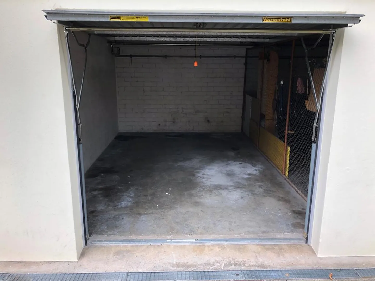 Single garage in Birsfelden directly on the Birs - Photo 2 of 2