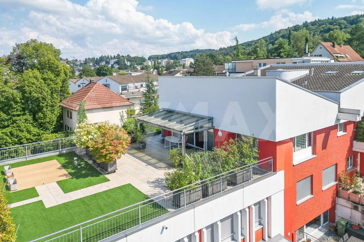 Einzigartige und aussergewöhnliche 4.5 Zimmer-Maisonettewohnung in ehemaligem Druckereigebäude - Foto 1 von 13