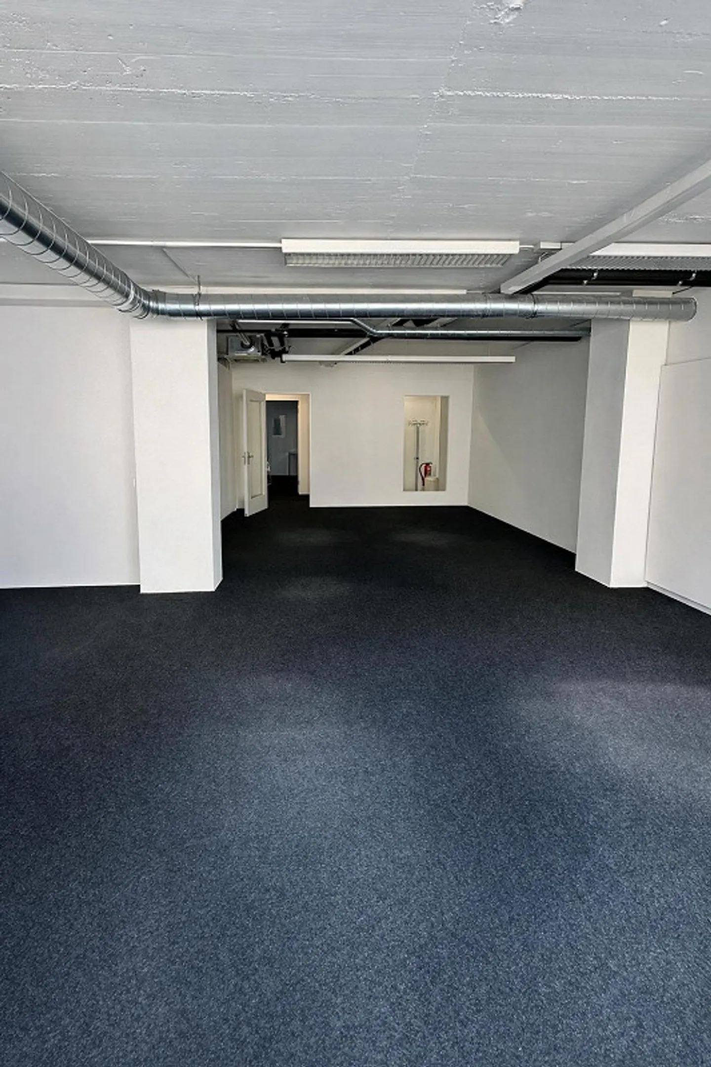 Bureau de 57m² - Photo 3 sur 6