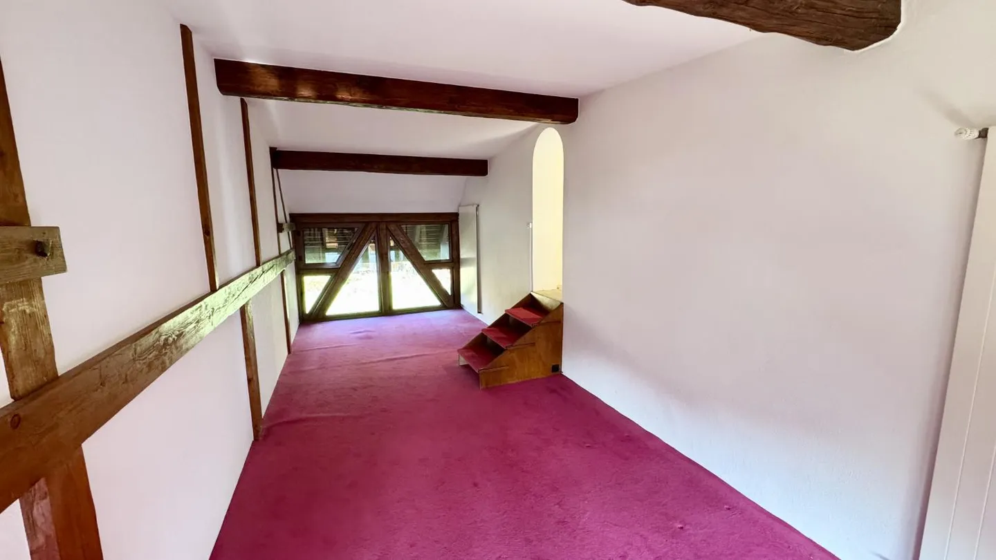 5.5 Room House - Photo 3 of 15