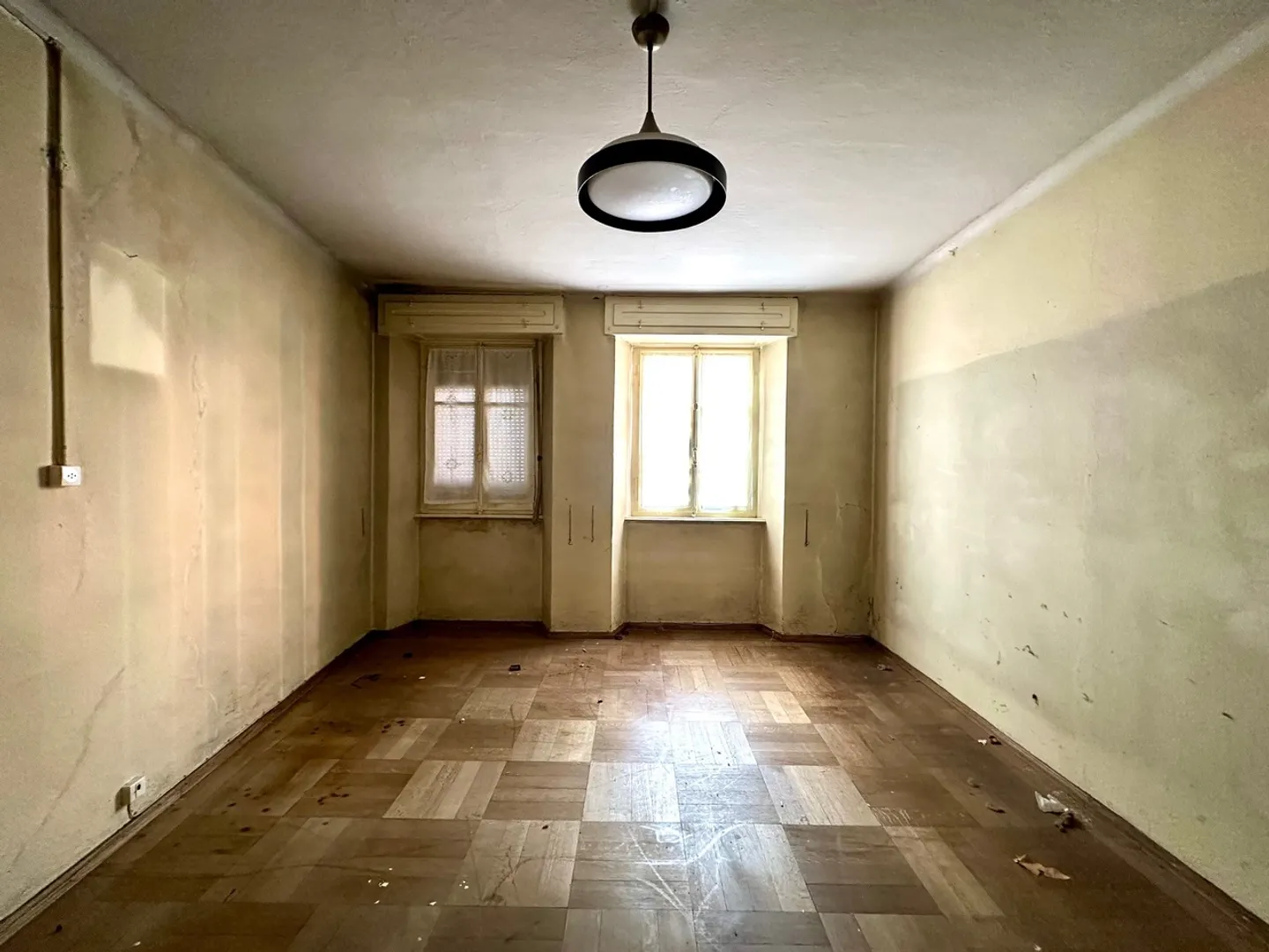 Gemischt genutztes Gebäude mit Innenhof - Foto 21 von 29