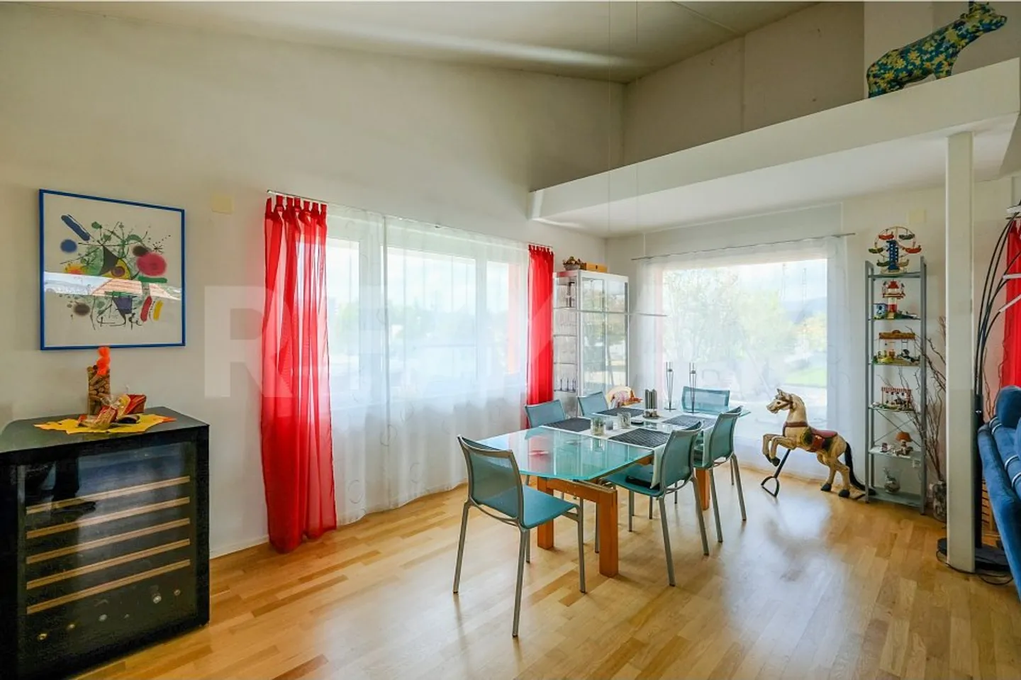 Einzigartige und aussergewöhnliche 4.5 Zimmer-Maisonettewohnung in ehemaligem Druckereigebäude - Foto 7 von 13