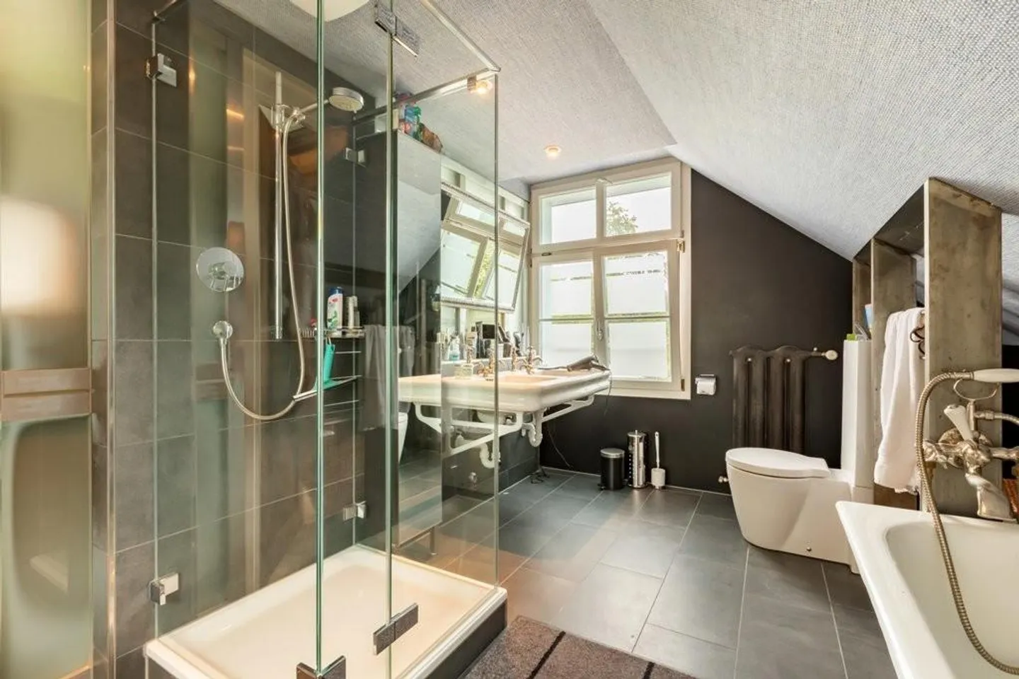 Quiet loft apartment with terrace to the forest - Photo 8 of 12