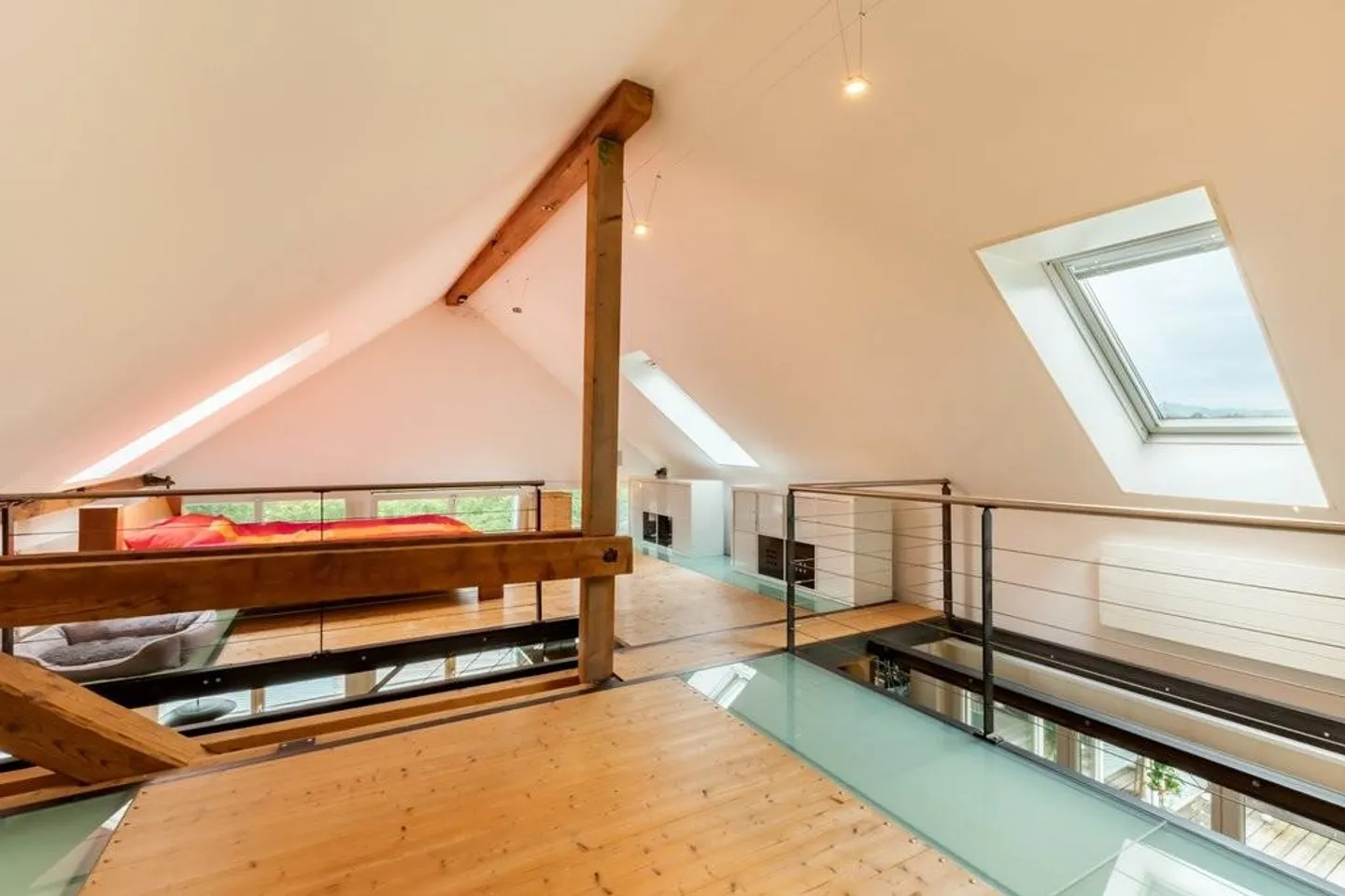 Quiet loft apartment with terrace to the forest - Photo 6 of 12