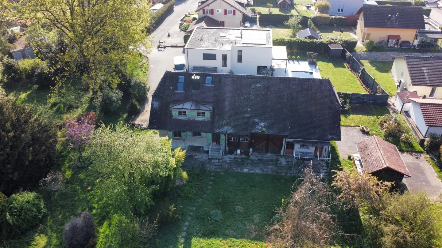 5.5 Room House - Photo 13 of 15