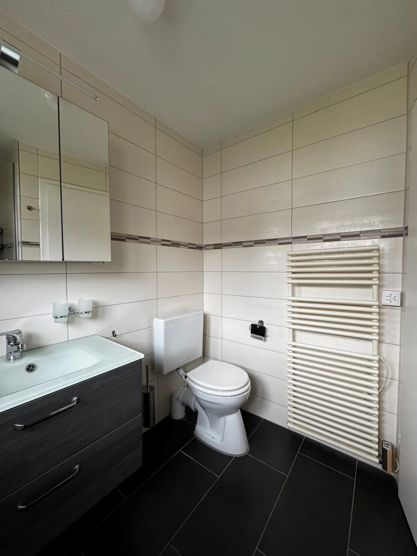 Incantevole Casa Familiare a Oberengstringen - Foto 9 di 13