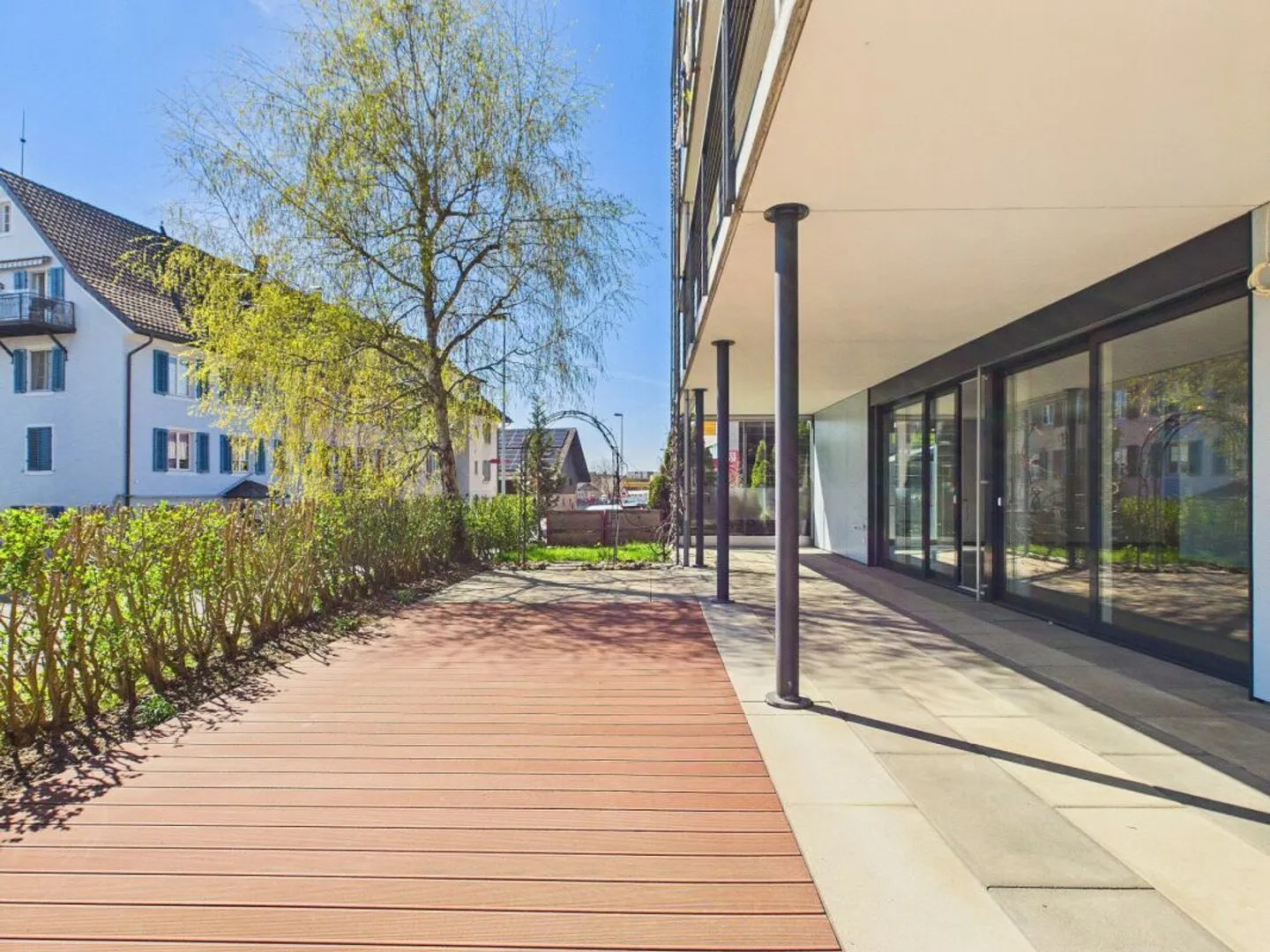 Très généreux, central et ensoleillé - Photo 1 sur 7