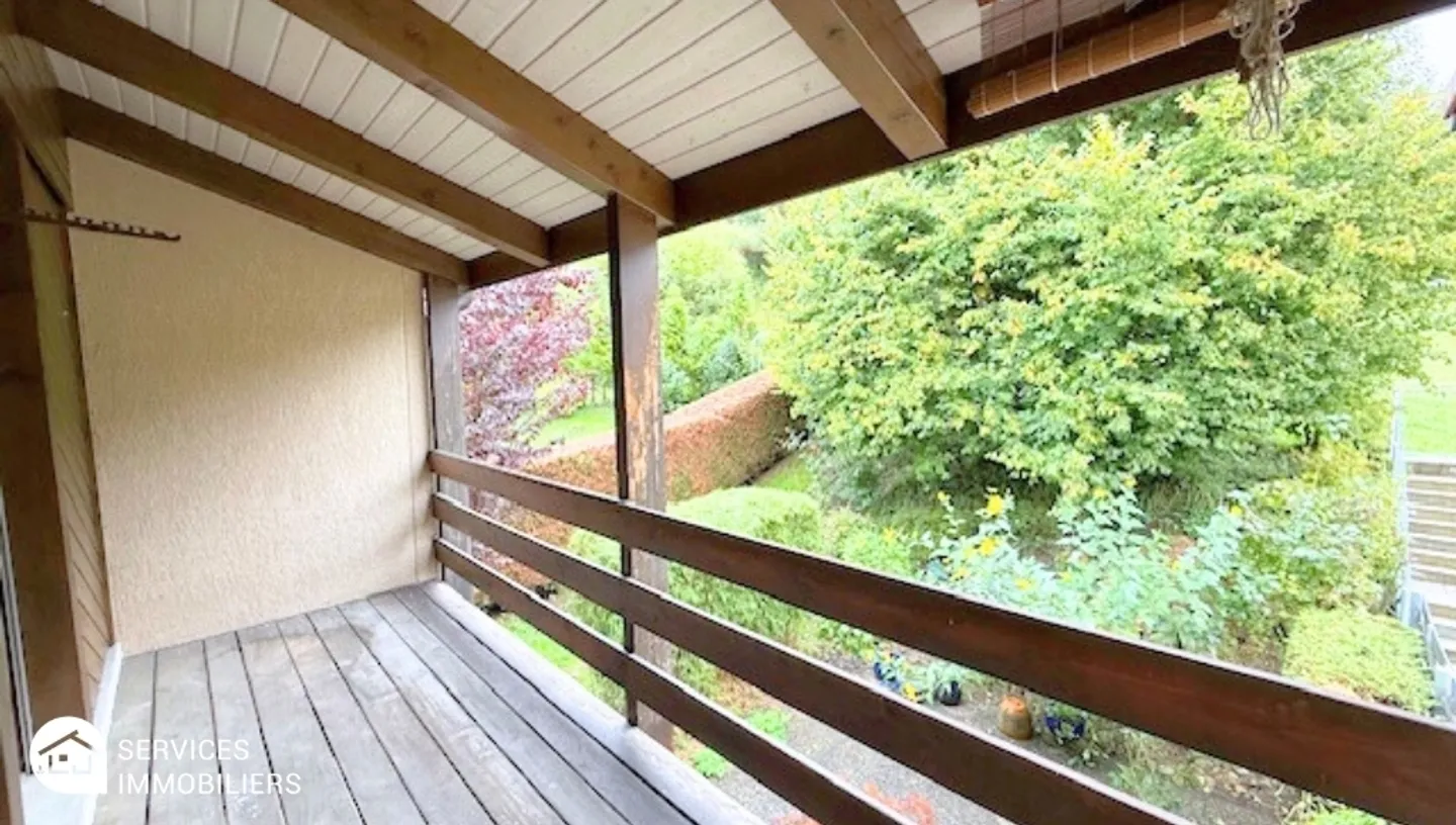 Designer Character House with Garden - Photo 8 of 12