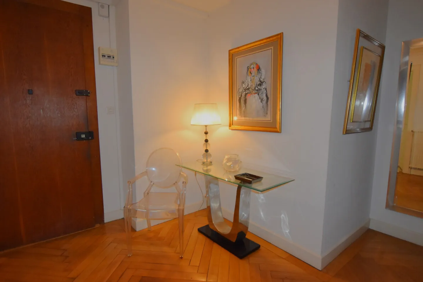 A Gem of an Apartment in Malagnou - Full of Charm - Short-Term Rental - Photo 2 of 7