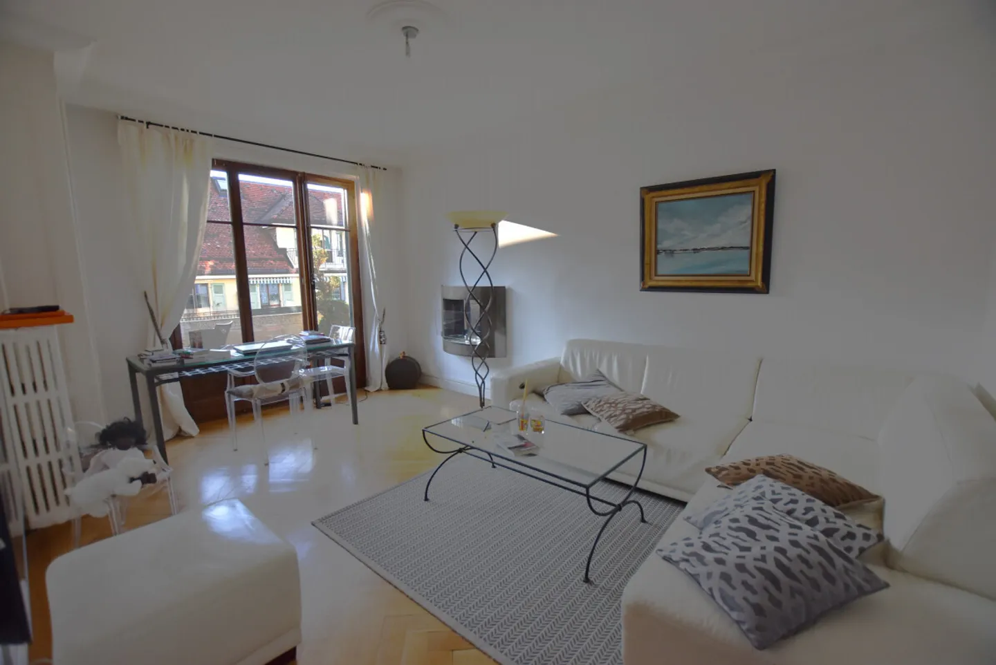 A Gem of an Apartment in Malagnou - Full of Charm - Short-Term Rental - Photo 3 of 7