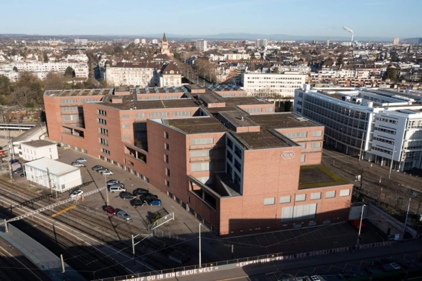 VIA Basilea - direttamente alla stazione ferroviaria di Basilea SBB - Foto 11 di 13