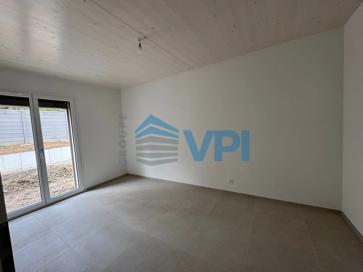 «NEUE 6-ZIMMER-WOHNUNGEN MIT GARTEN» - Foto 7 von 12