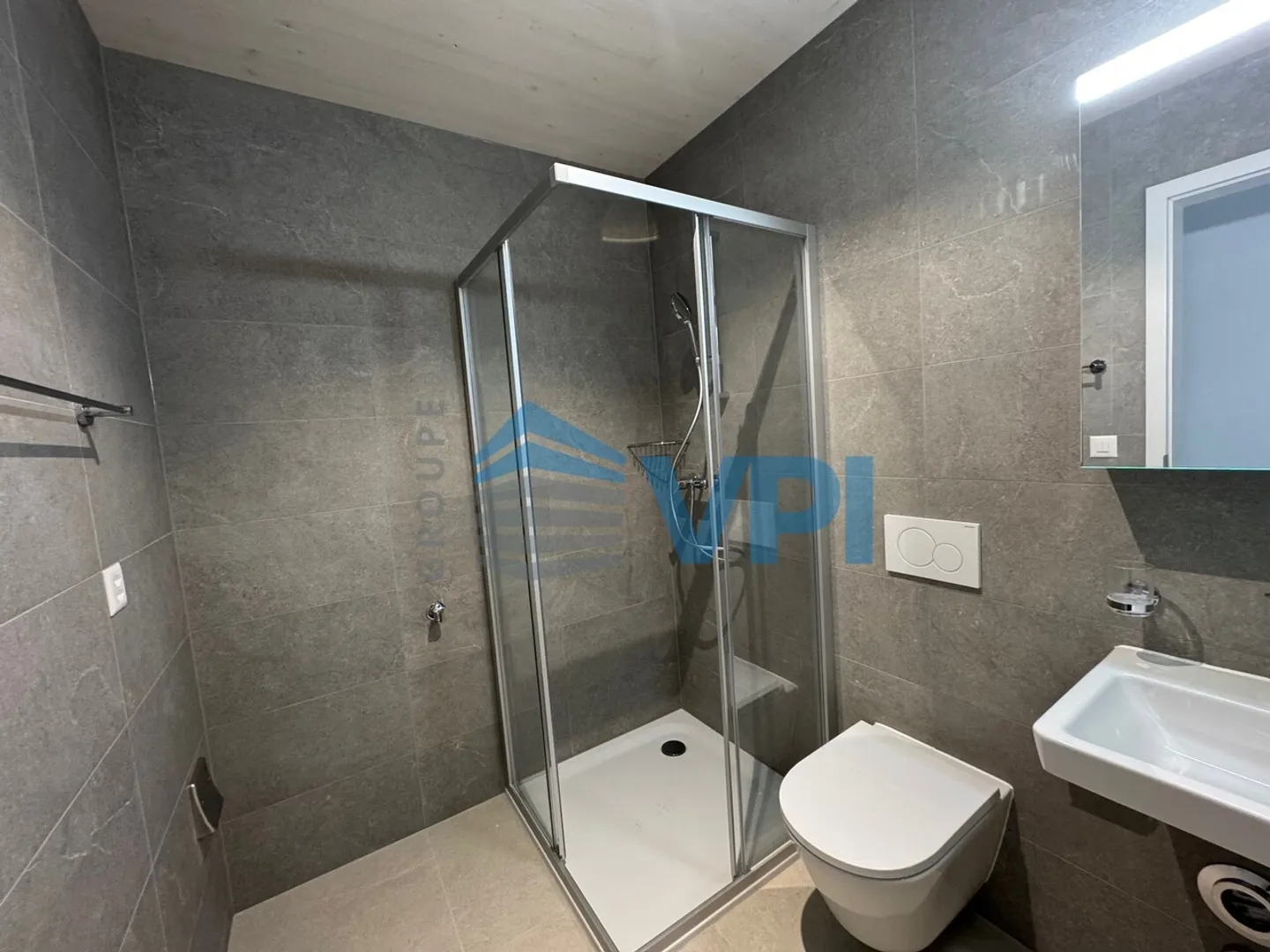 «NEUE 6-ZIMMER-WOHNUNGEN MIT GARTEN» - Foto 8 von 12